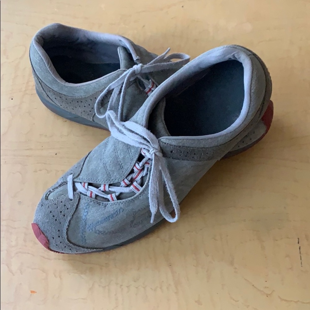 Keen sneakers men’s size 11.5